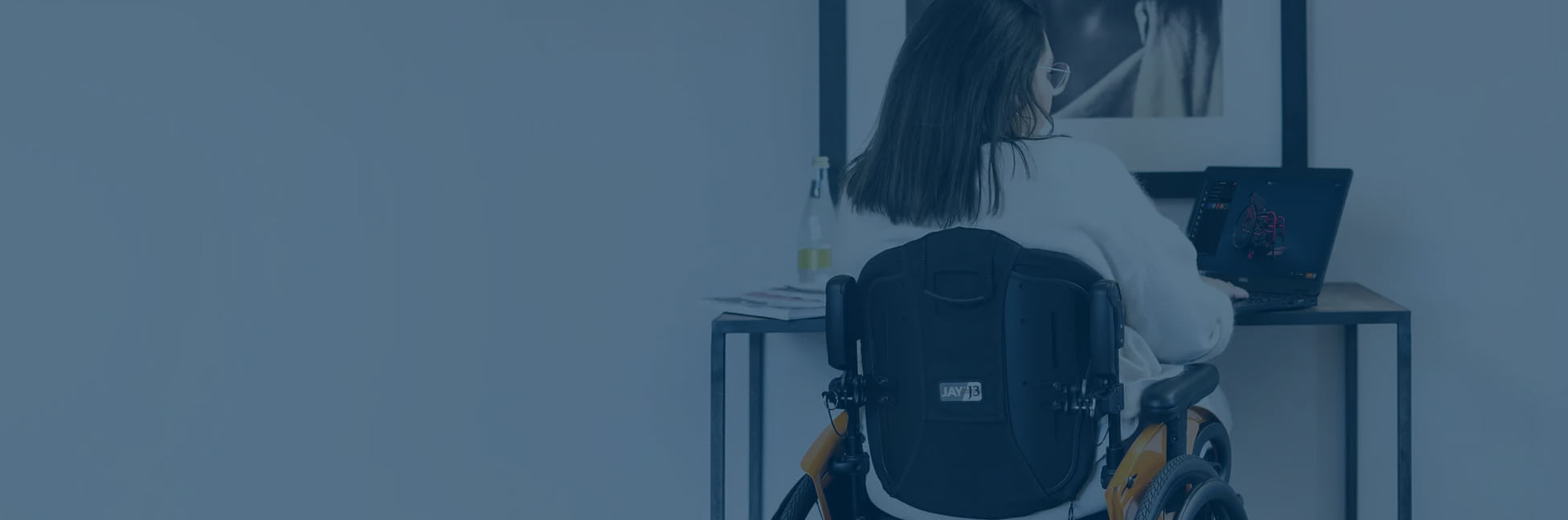 Frame Versions: Fixed-Front or Swing-Away