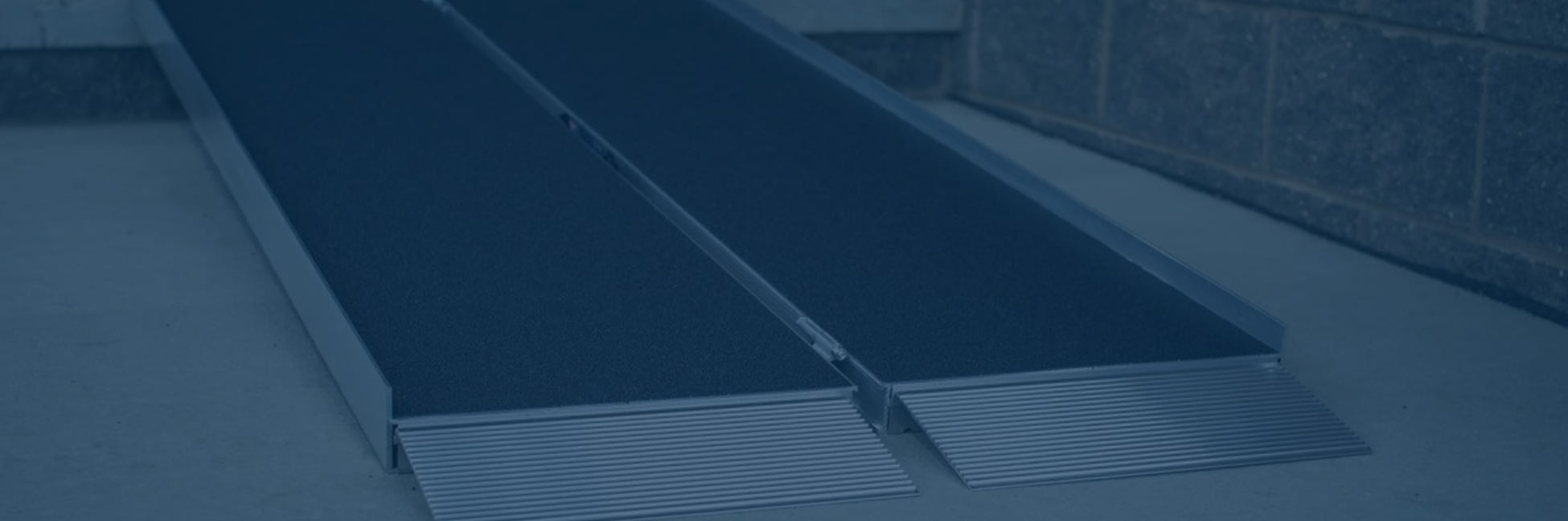 SLIP-RESISTANT SURFACE