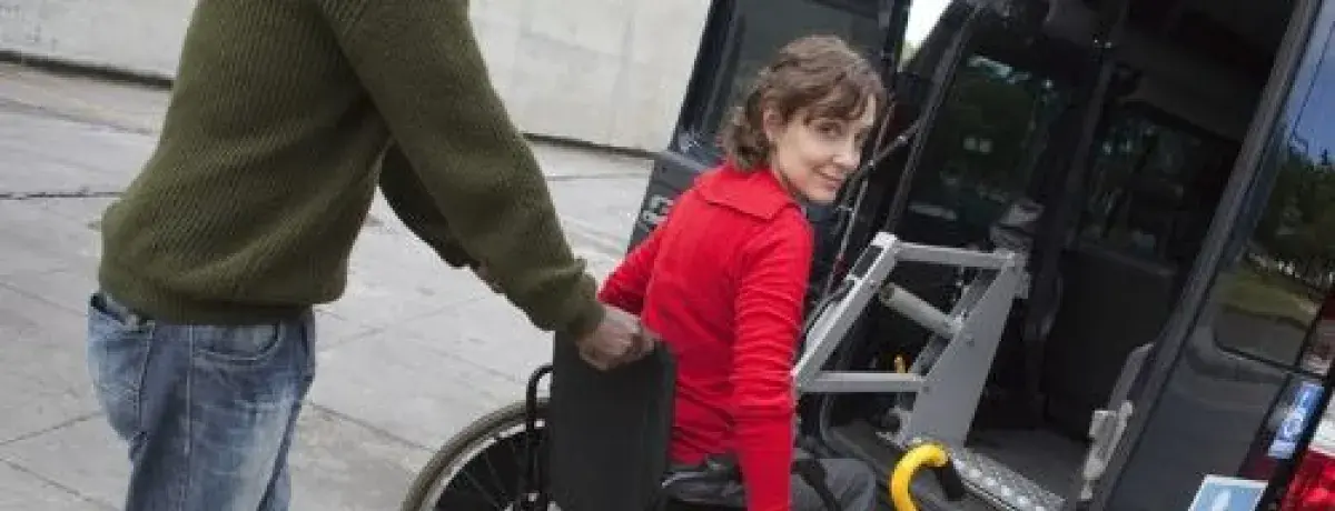 Posición de RESNA en sillas de ruedas usadas como asientos en vehículos motorizados