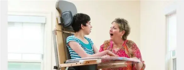 La Capacidad de estar de pie cambia la forma en la que las personas experimentan el mundo: Bipedestador Supino un aliado en esta misión.