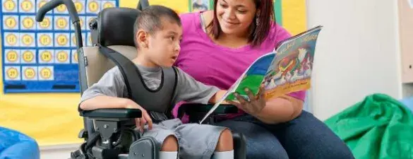 Lograr una mejor posición de sentado para el niño con parálisis cerebral